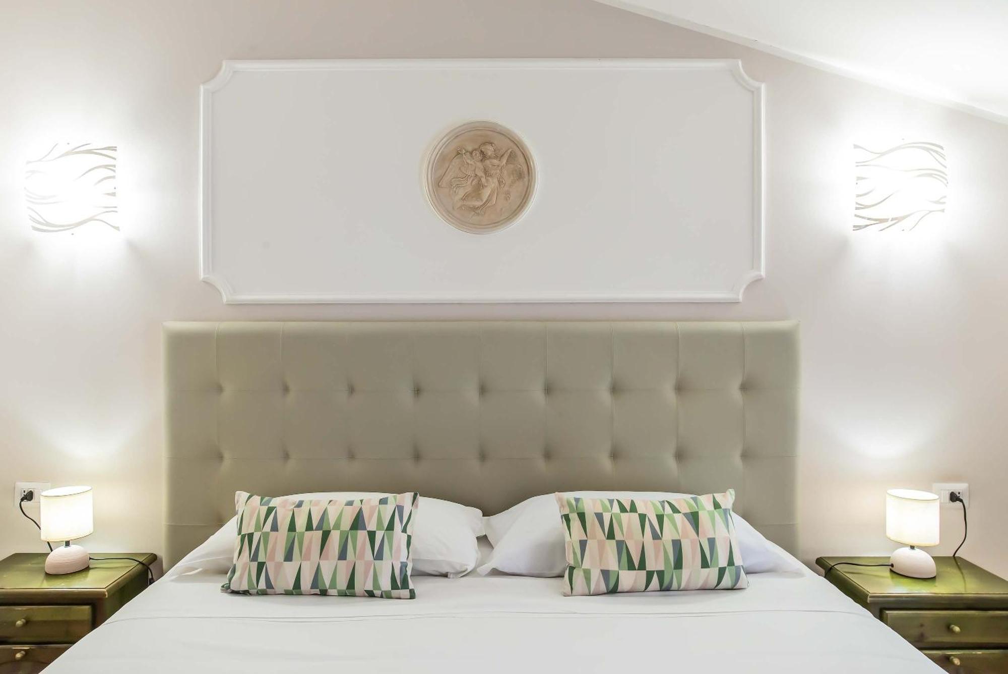 Plaza Rooms Ciampino Bagian luar foto