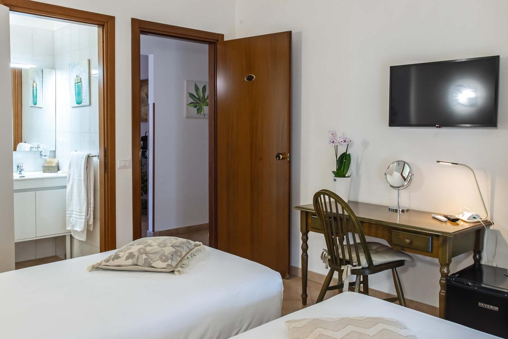 Plaza Rooms Ciampino Bagian luar foto