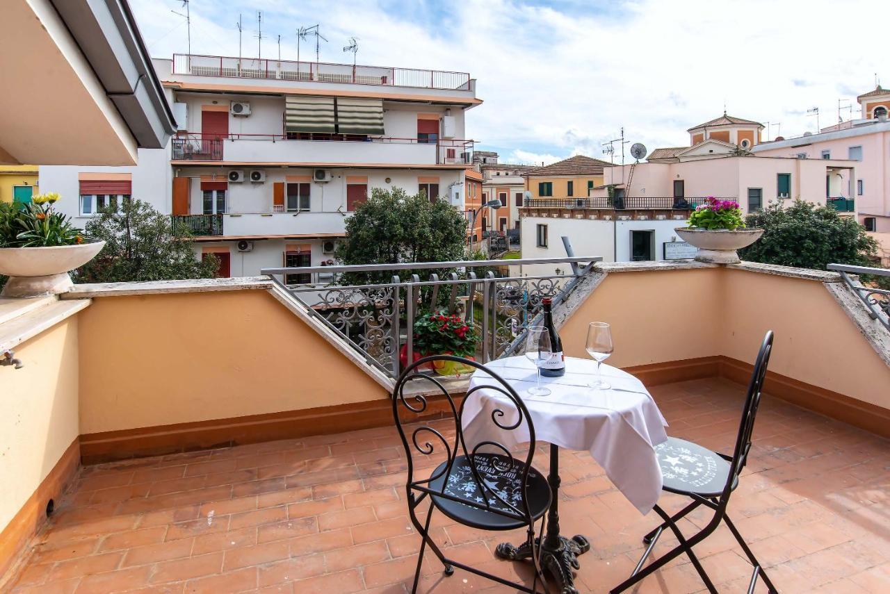 Plaza Rooms Ciampino Bagian luar foto